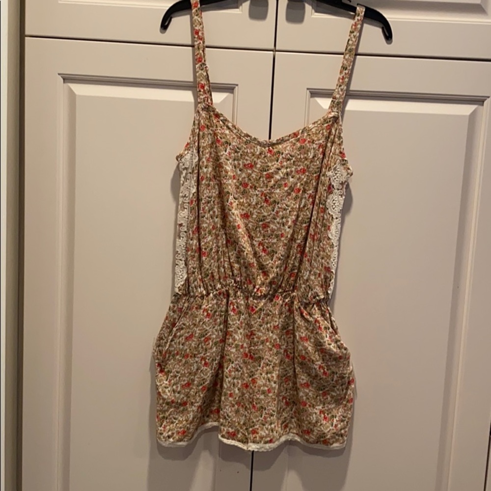 Pins and needles romper with pockets size XS cute!